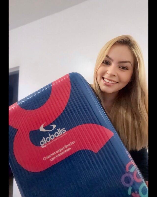Registro especial desse momento 👏

A Amanda Norita, da SGS, recebeu sua mala personalizada da Globalis, sorteada entre os participantes que estiveram conosco no LACTE 21.

Amanda, foi um prazer ter você no nosso estande e celebrar essa experiência juntos.

Seguimos conectando pessoas, projetos e grandes jornadas. ✈️

@amandanorita @alagev.oficial
#Globalis #Lacte21